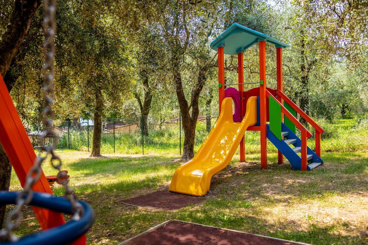 Camping Park Garda 利莫内-苏尔加达 外观 照片
