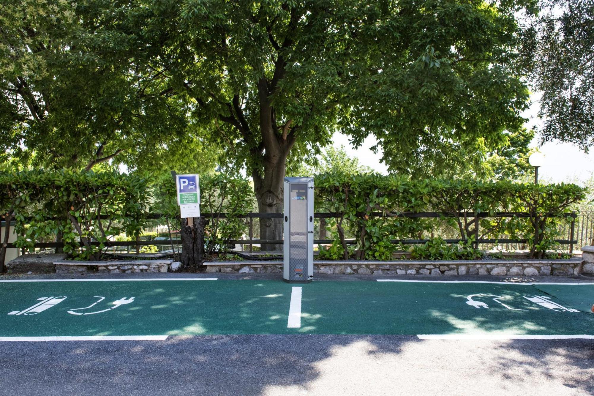 Camping Park Garda 利莫内-苏尔加达 外观 照片