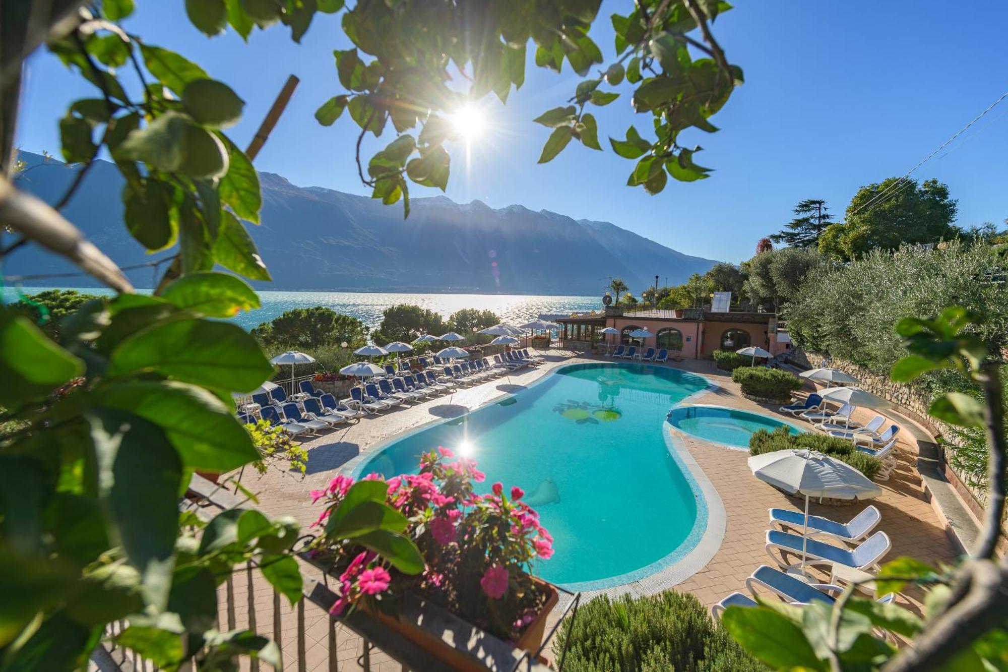 Camping Park Garda 利莫内-苏尔加达 外观 照片