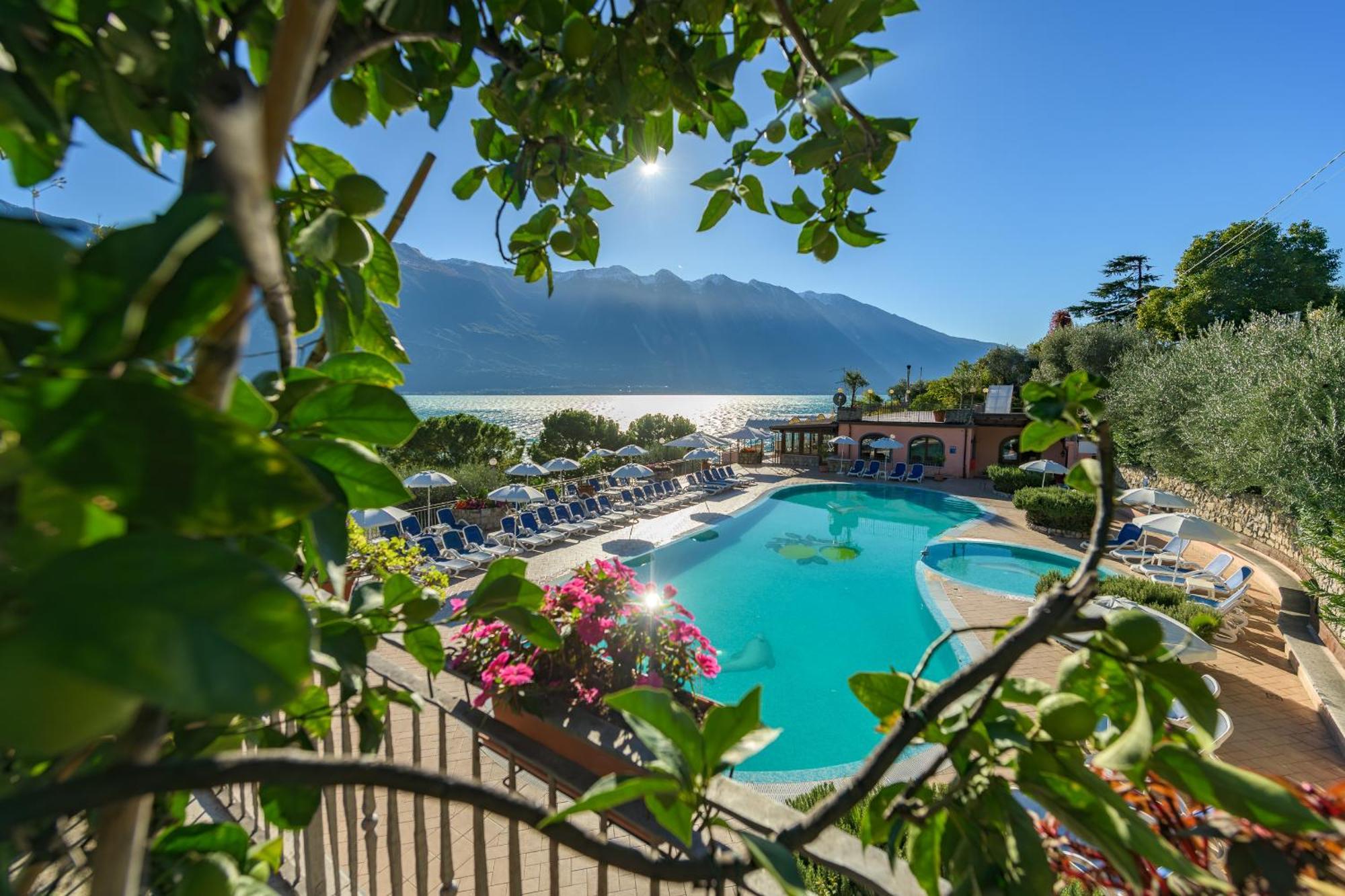 Camping Park Garda 利莫内-苏尔加达 外观 照片