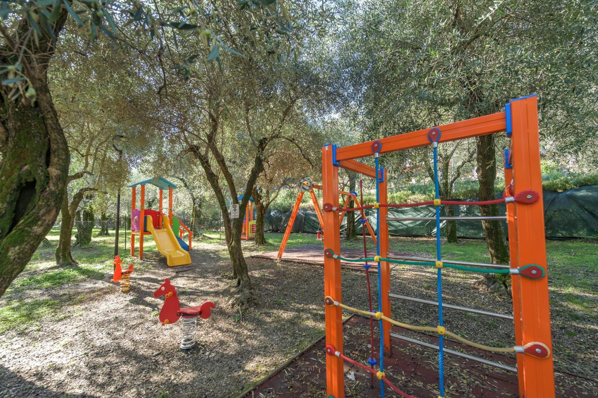 Camping Park Garda 利莫内-苏尔加达 外观 照片