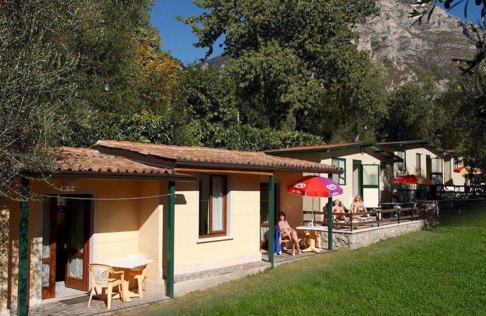 Camping Park Garda 利莫内-苏尔加达 外观 照片